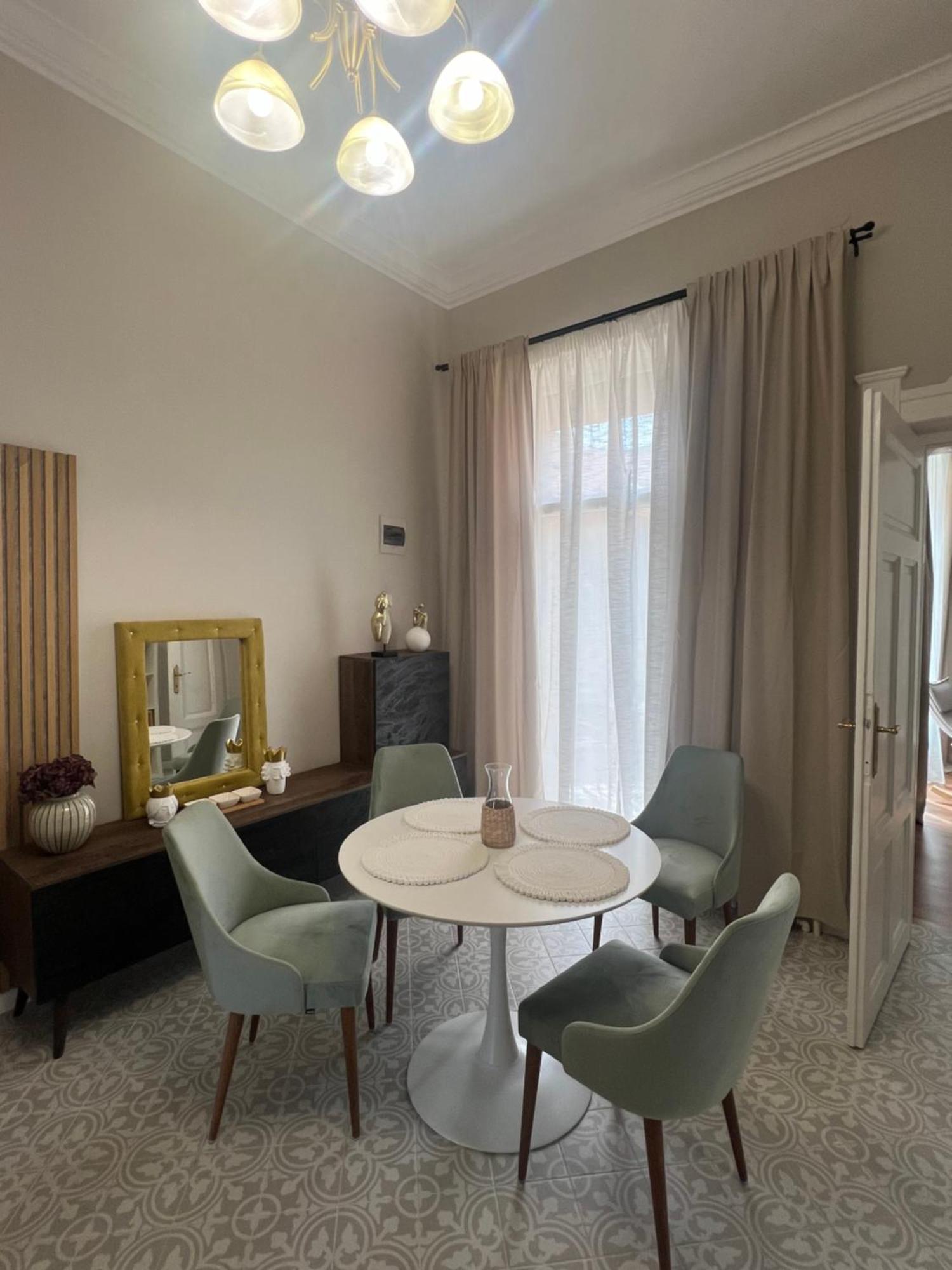 La Strada Central Apartament オラデア エクステリア 写真