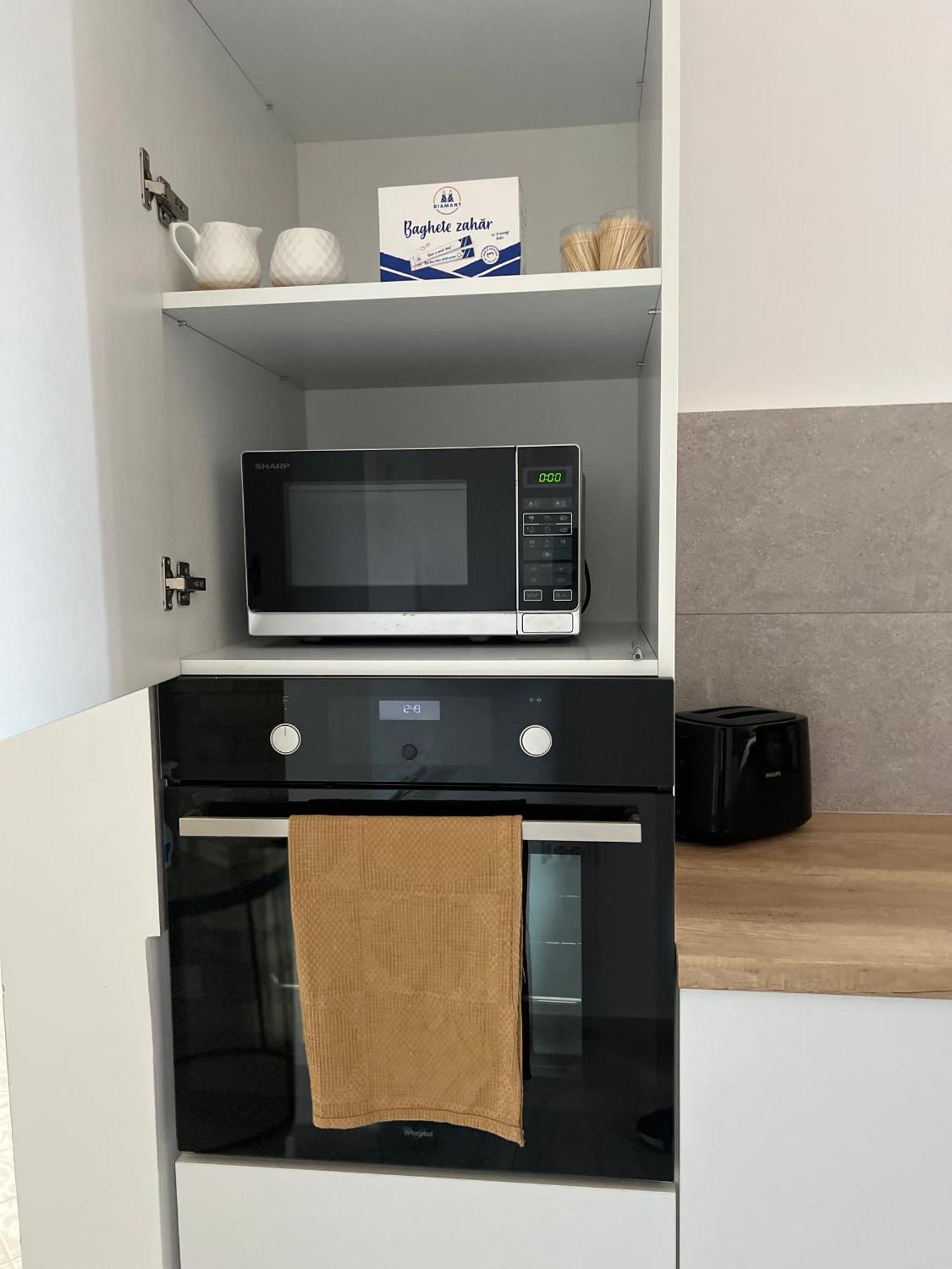 La Strada Central Apartament オラデア エクステリア 写真